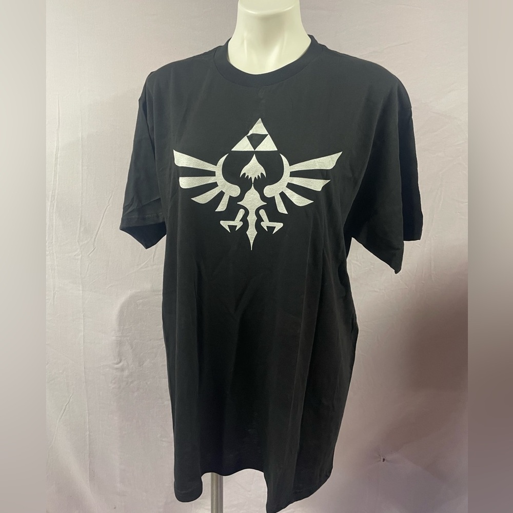 Nintendo Men's Legend of Zelda Triumphant Triforce T shirt XL